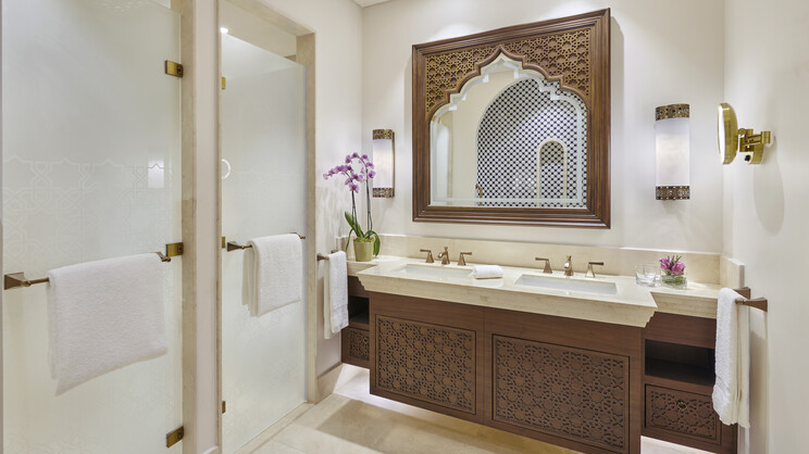 Hilton Salwa Beach Resort & Villas